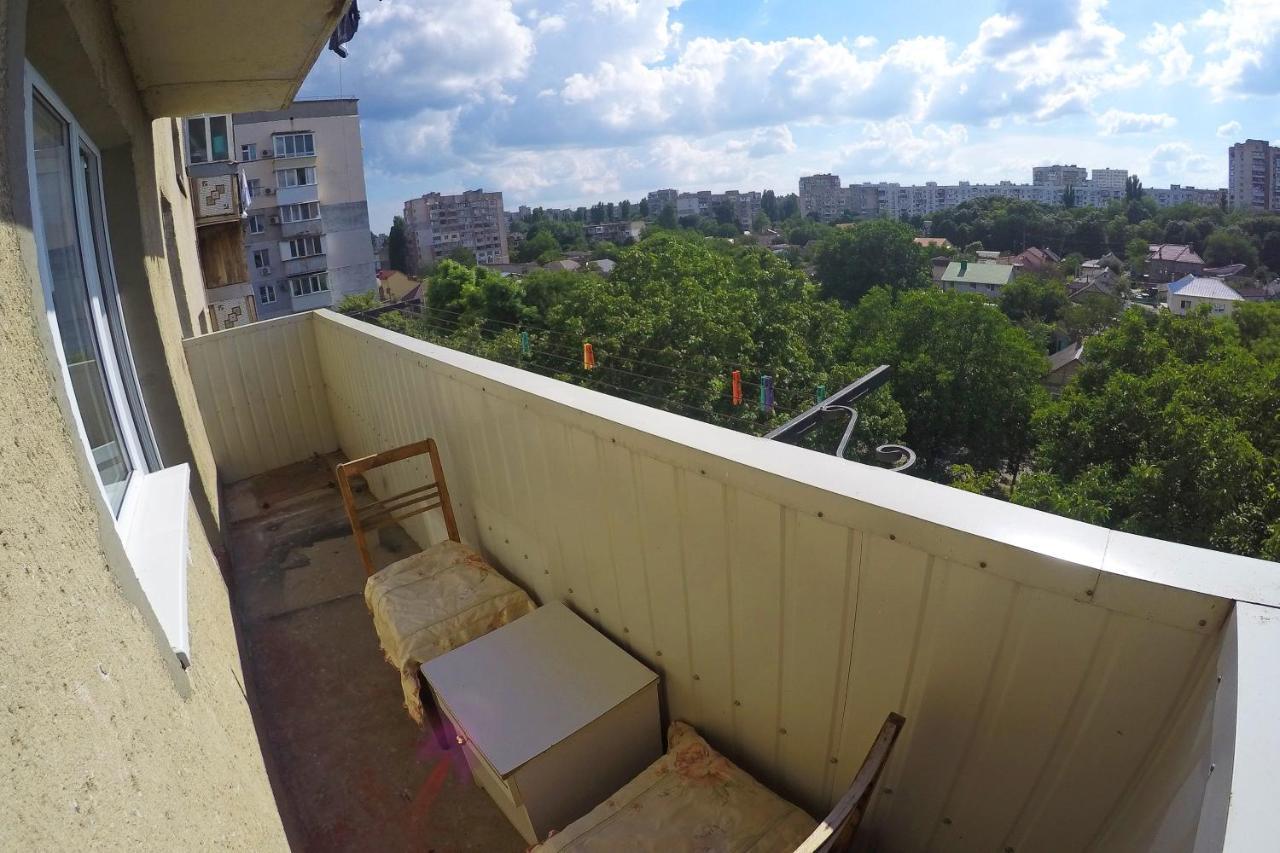 Уютная Квартира Со Свежим Ремонтом Odesa Exterior foto